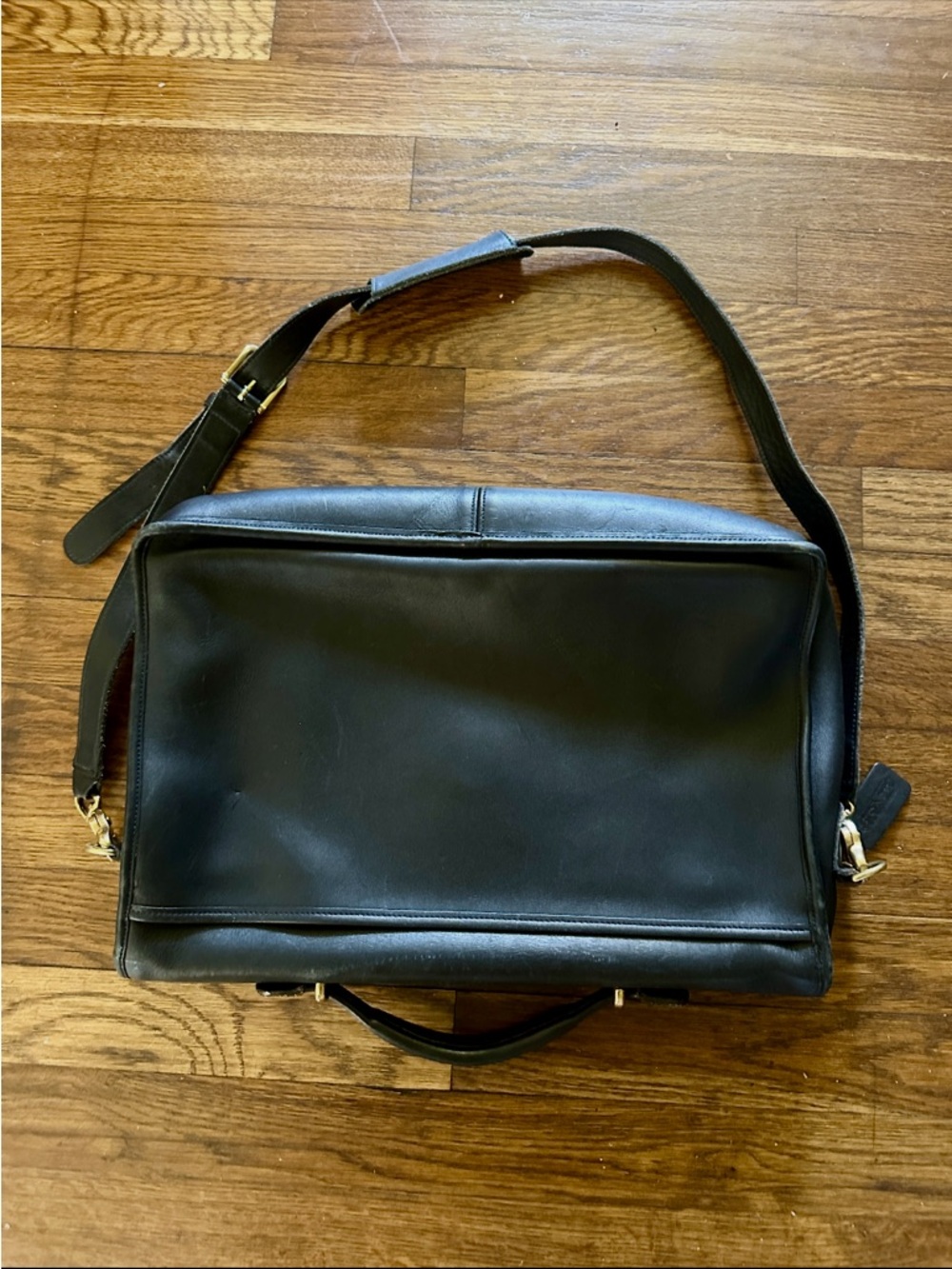 Coach Black Leather Briefcase with Gold Hardware Vintage - Picture 4 of 10
